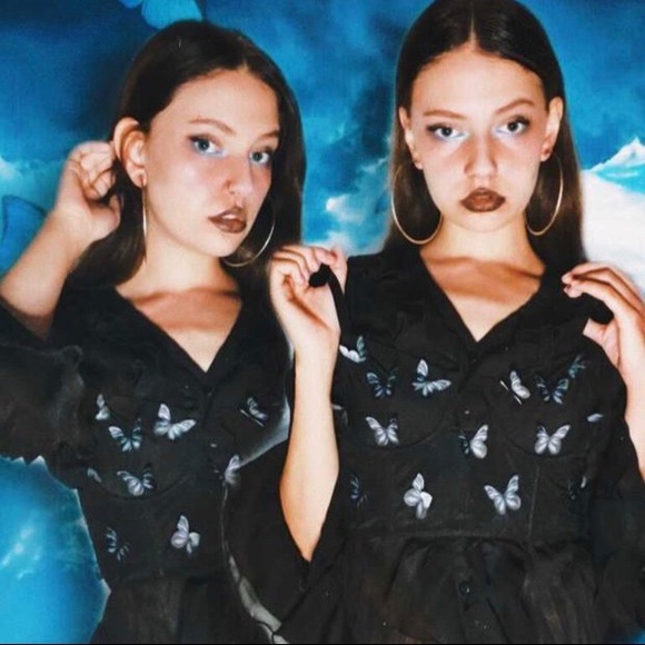 Black Butterfly corset crop top - Picture 3 of 4